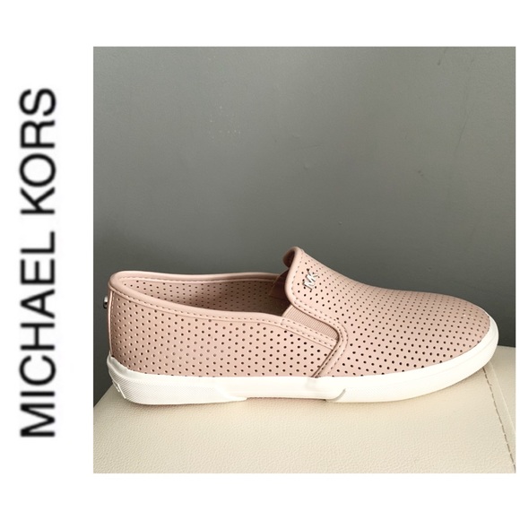 BRAND NEW authentic MK leather slip on sneakers - Picture 3 of 8